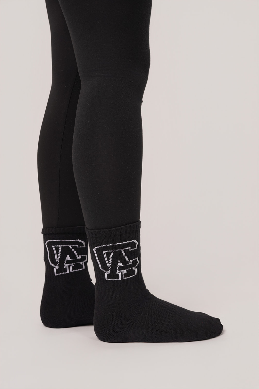CA Crew Socks - Twin Pack Ladies Size 3-8 Black & White